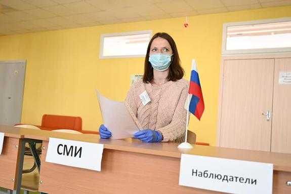 На Южном Урале открылись участки для голосования по Конституции