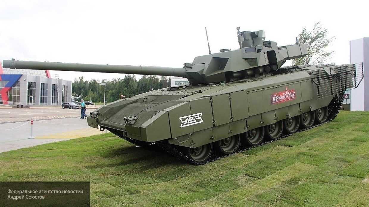 Российский танк Т-14 "Армата" прошел испытания без экипажа