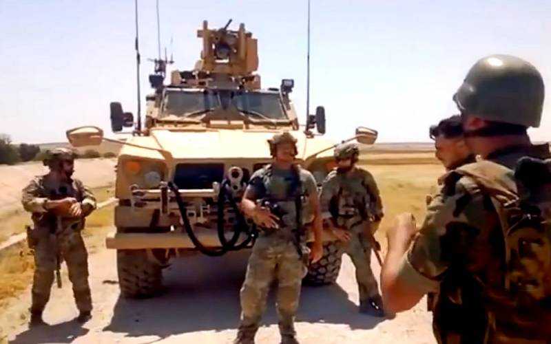 «Если вернетесь, я вас сожгу»: сирийский командир пригрозил американскому патрулю