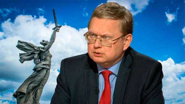 Делягин дал характеристику патриотизму заявив, что это желание избавиться от власти воров и преобразить Россию