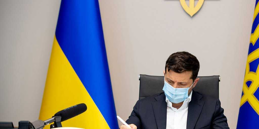 Зеленского обвиняют в попытке навязать украинцам «комплекс малоросса»