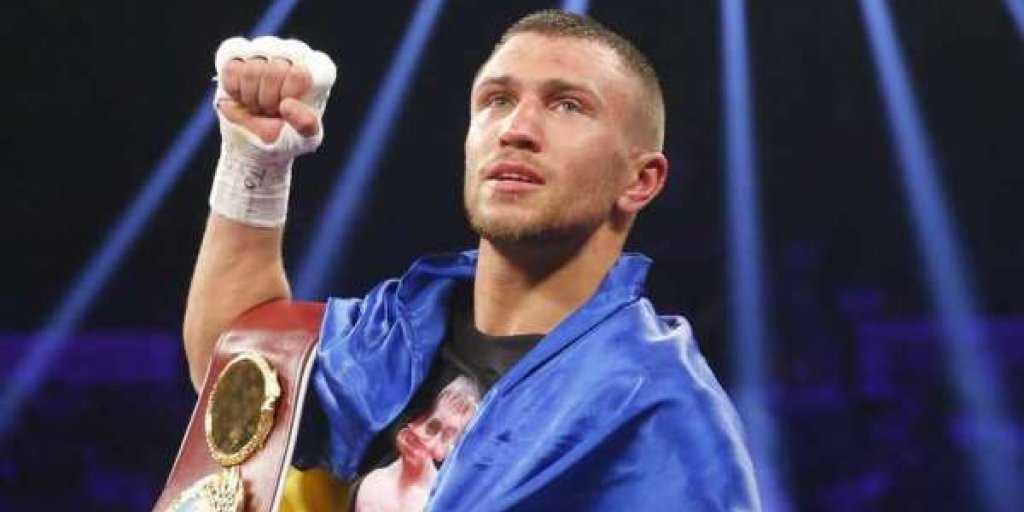 Российские боксёры выступили в поддержку проигравшего американцу украинца Ломаченко