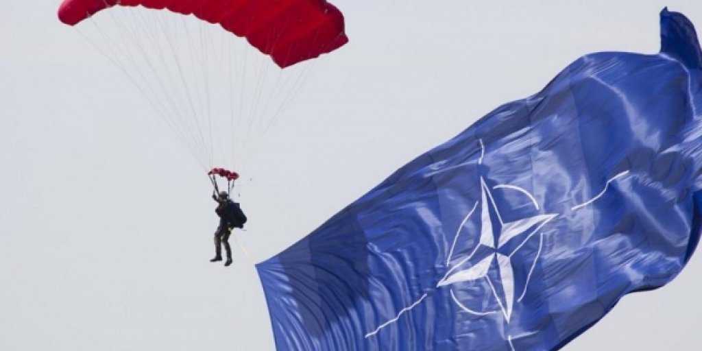 Россия сделала бессмысленным существование НАТО