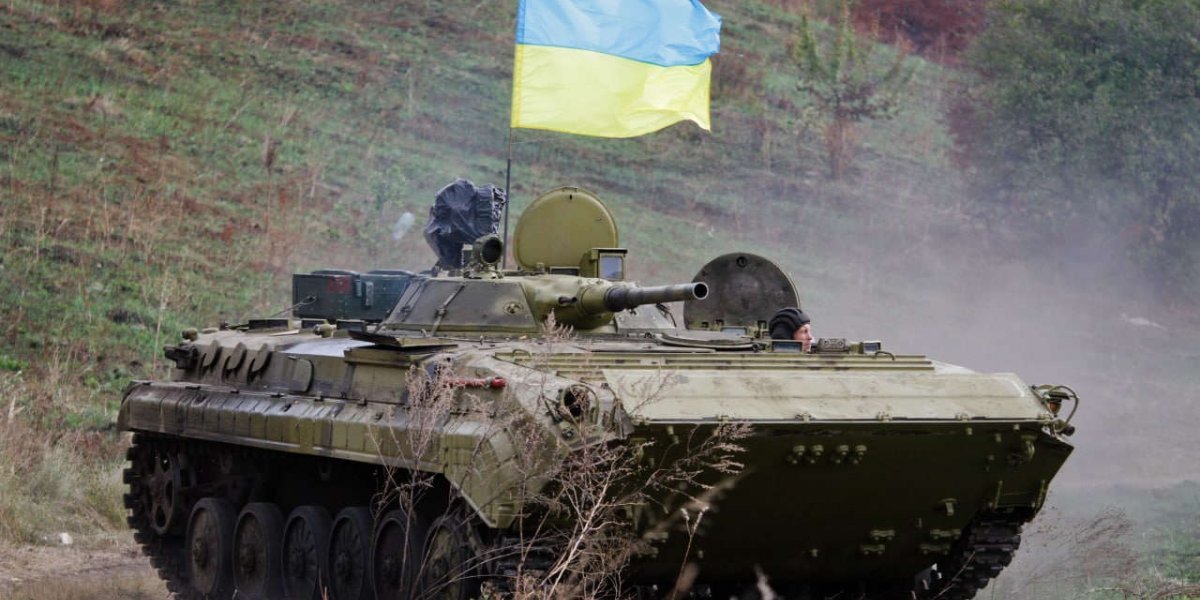 Зеленский покинул Украину, подразделения ВСУ сами принимают задачи о наступлении