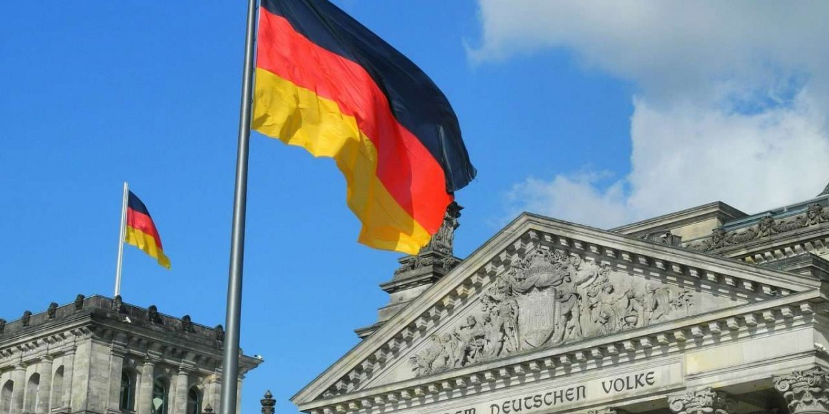 Spiegel: Германия поссорилась с Польшей из-за поставок оружия на Украину