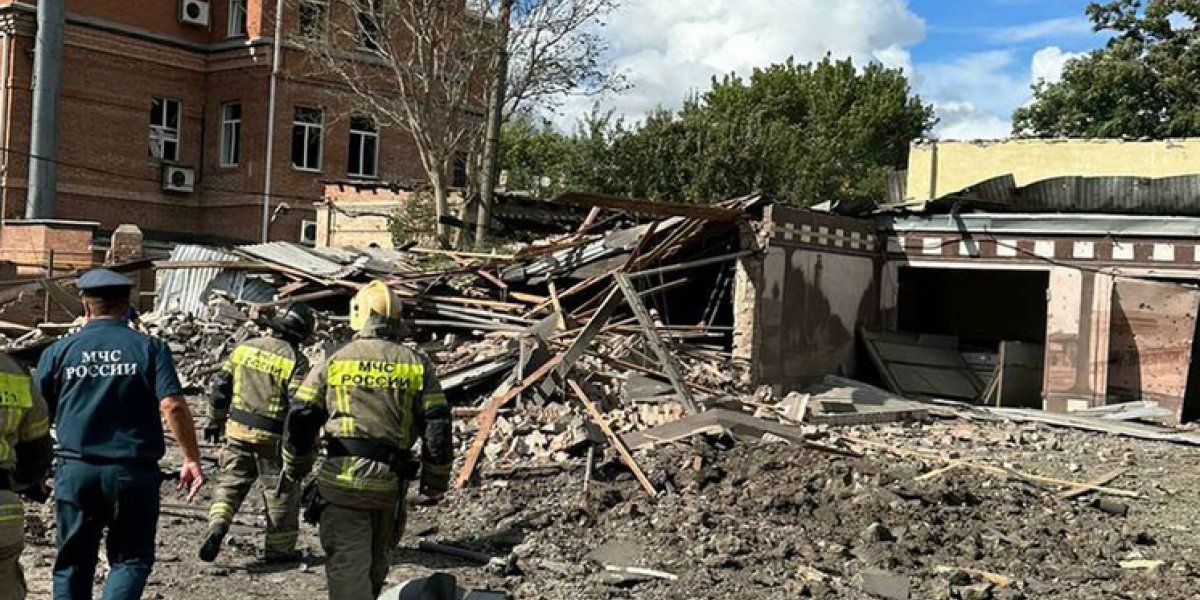 «В Таганроге прозвучали взрывы, упала украинская ракета С-200, Путину доложили!»: Три последних карты боевых действий на Украине на 29 июля 2023: последние новости сегодня, ситуация в ДНР, Бахмуте и ЛНР, обзор военных действий сейчас 29.07.2023