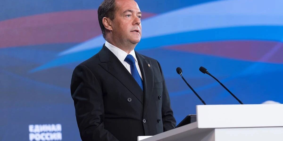 Медведев объяснил, почему провалилось контрнаступление бойцов ВСУ на СВО
