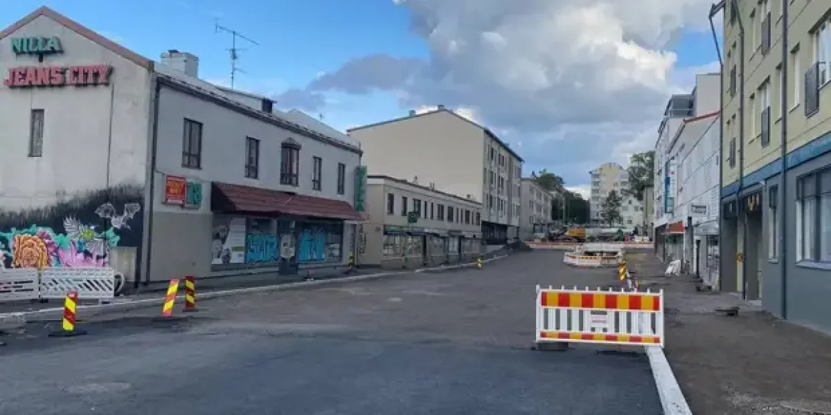 Финский забор стал посмешищем. Приграничье страны захватывают города-призраки