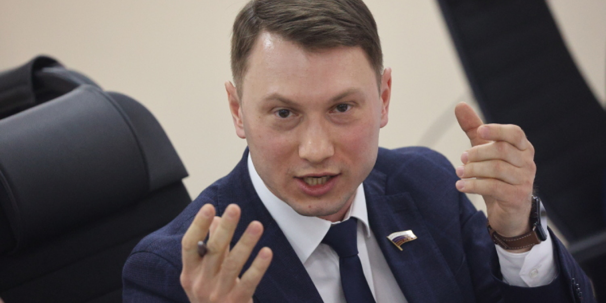 В Казани мигранты и «новый россиянин» едва не избили депутата Госдумы России