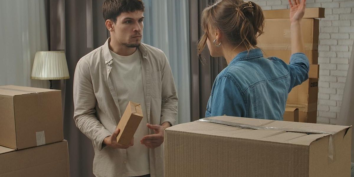 Арендатор не платит и не съезжает: чем рискуют владельцы квартир при попытке выселить