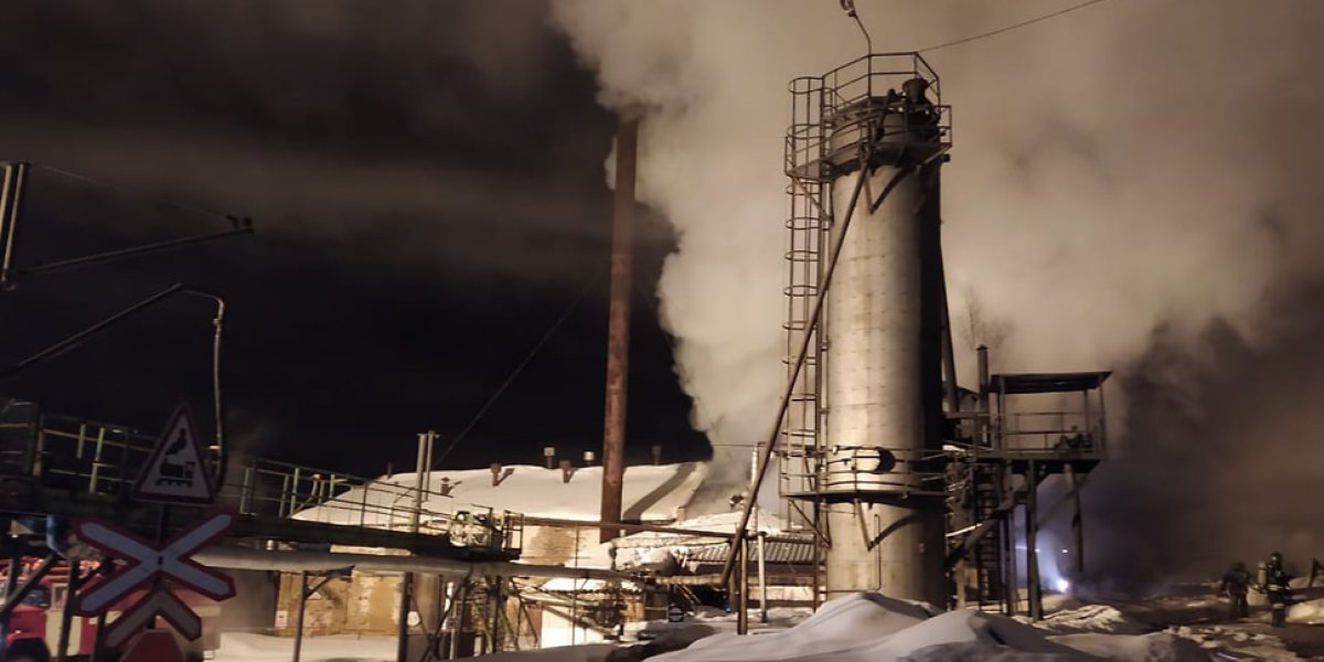 Официальные данные: пожар на Ярославском нефтеперерабатывающем заводе обошелся без жертв Официальные данные: пожар на Ярославском нефтеперерабатывающем заводе обошелся без жертв