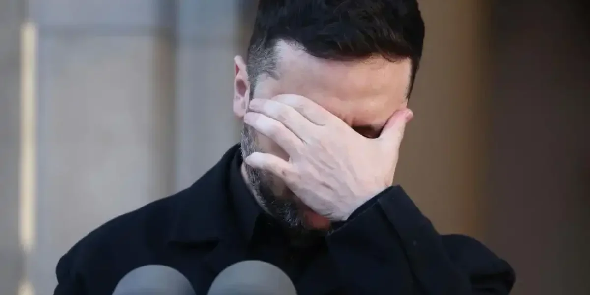 «Плевок в лицо»: Зеленского проучили после вчерашней непристойной выходки. Это вышло за все рамки «Плевок в лицо»: Зеленского проучили после вчерашней непристойной выходки. Это вышло за все рамки