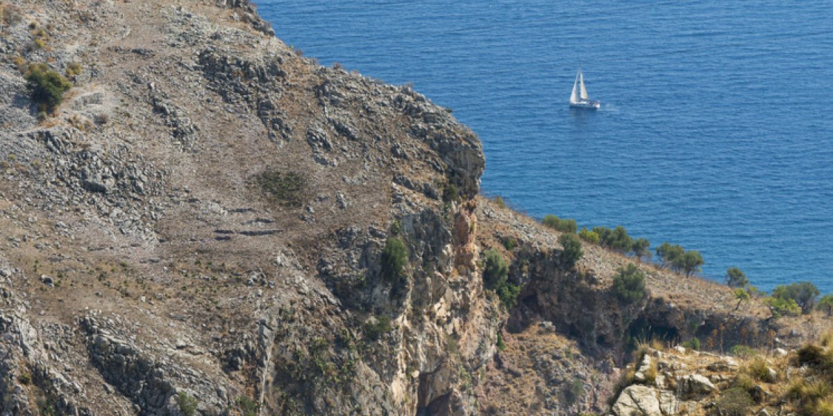 «Врачи дали полгода, а он прожил 40 лет»: невероятная история исцеления на острове долгожителей «Врачи дали полгода, а он прожил 40 лет»: невероятная история исцеления на острове долгожителей