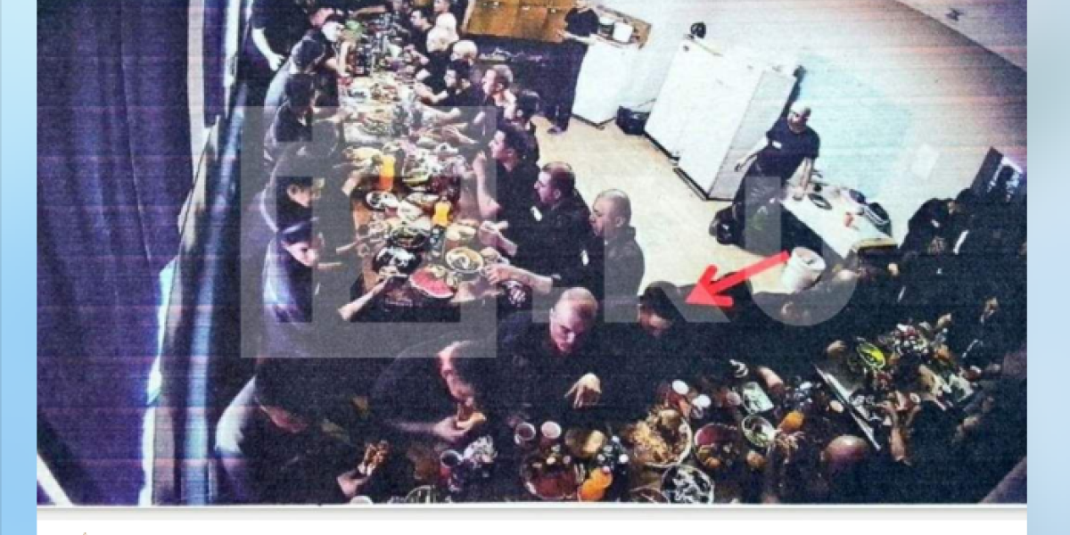 А для террористов из «Крокуса» тоже праздник устроили? Шикарный банкет заключённых А для террористов из «Крокуса» тоже праздник устроили? Шикарный банкет заключённых