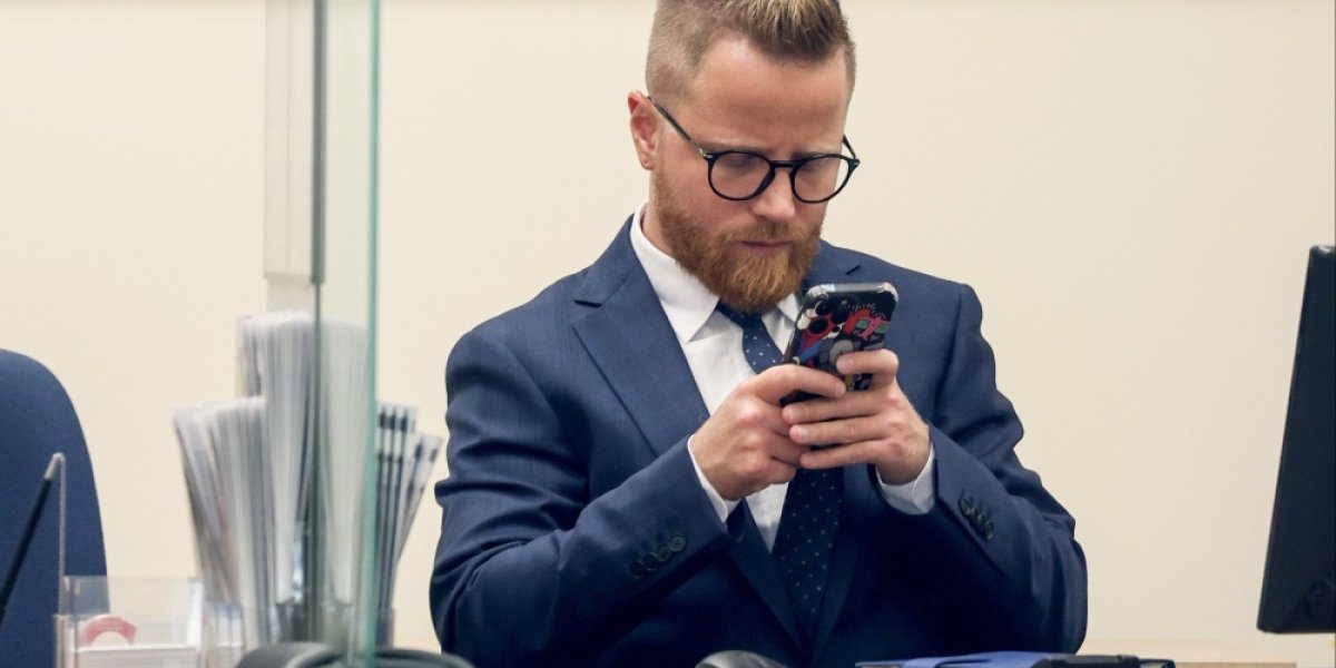 Ни паники, ни агрессии: что ответить банку, чтобы не заблокировали счёт Ни паники, ни агрессии: что ответить банку, чтобы не заблокировали счёт