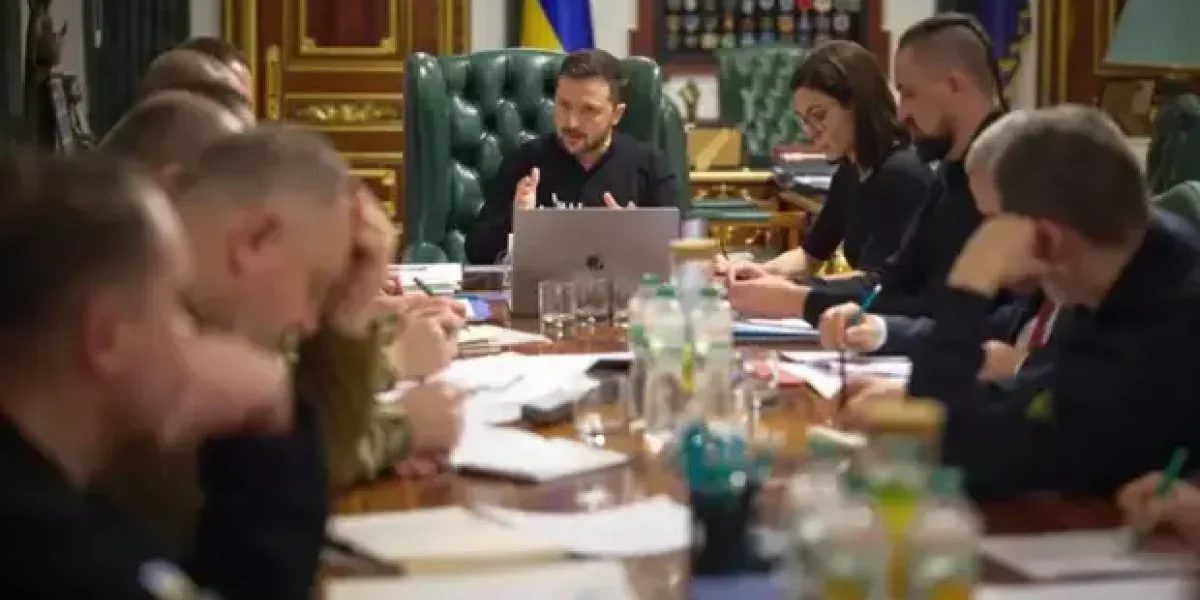 Разворот Зеленского: «Всё! Готовим план на 3 года войны». Помощница Буша: «Пора Путина раздавить» Разворот Зеленского: «Всё! Готовим план на 3 года войны». Помощница Буша: «Пора Путина раздавить»