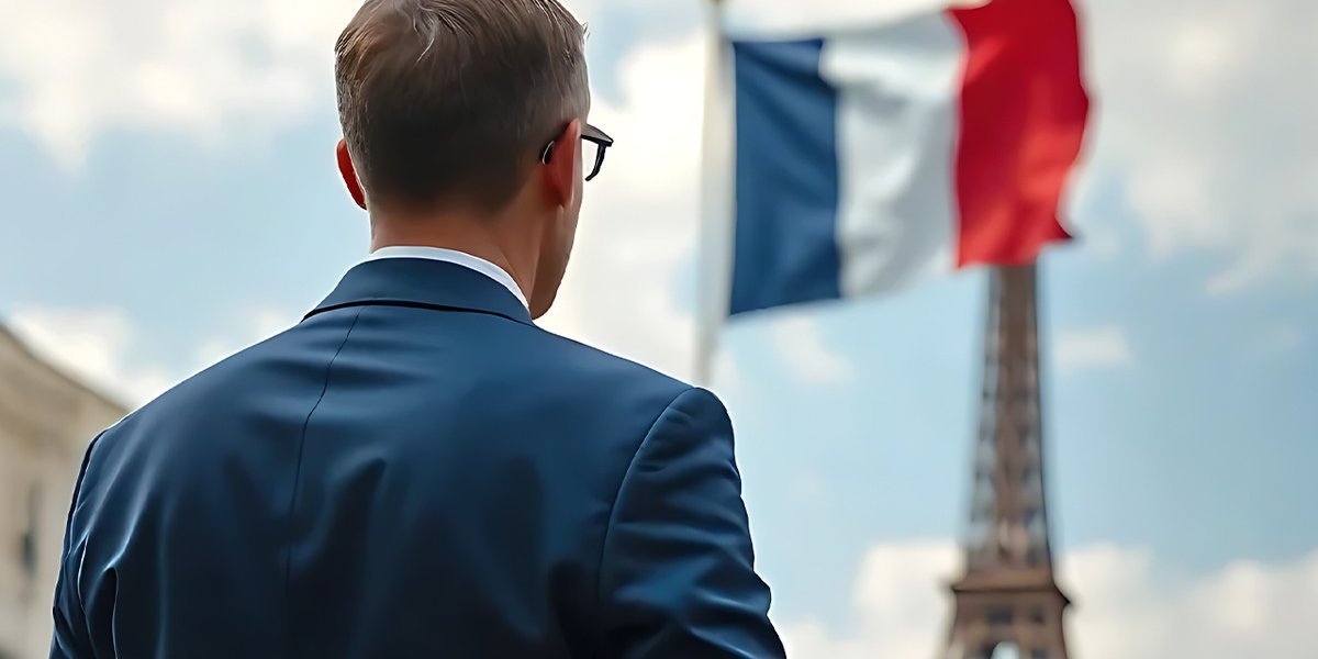 Французский политик выступил за возобновление отношений с Москвой Французский политик выступил за возобновление отношений с Москвой