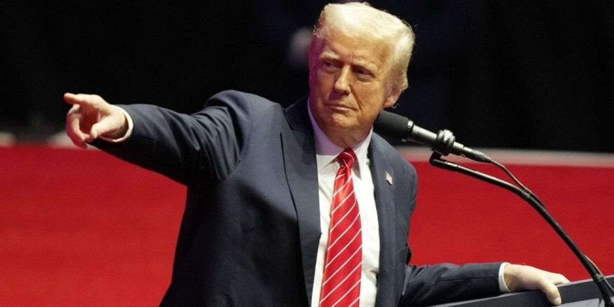 После 3 млн новых документов Трамп призвал всех забыть Эпштейна. Что скрывают новые файлы? После 3 млн новых документов Трамп призвал всех забыть Эпштейна. Что скрывают новые файлы?